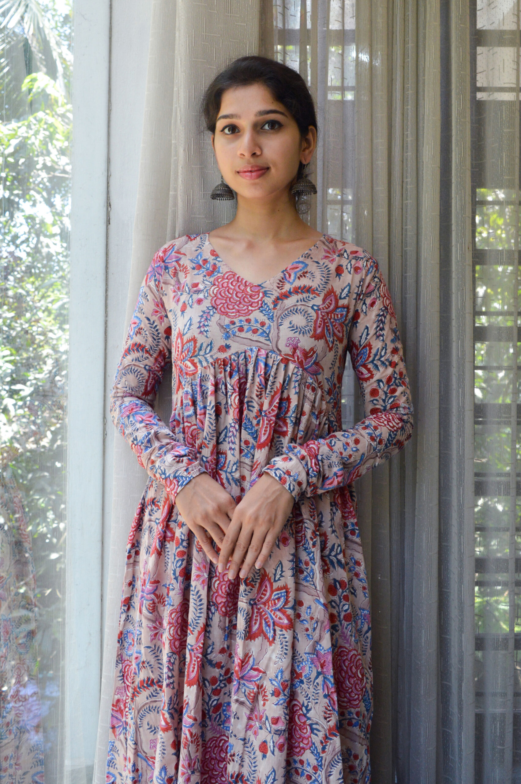 roshni_thewestloom_brownaliacutkurta1