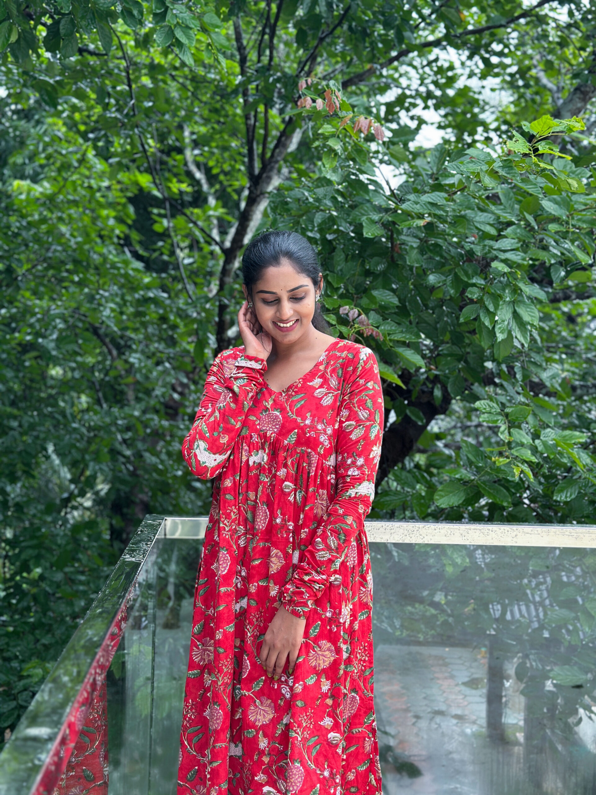 ziyana_thewestloom_redkurta1