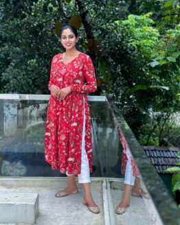 ziyana_thewestloom_redkurta2