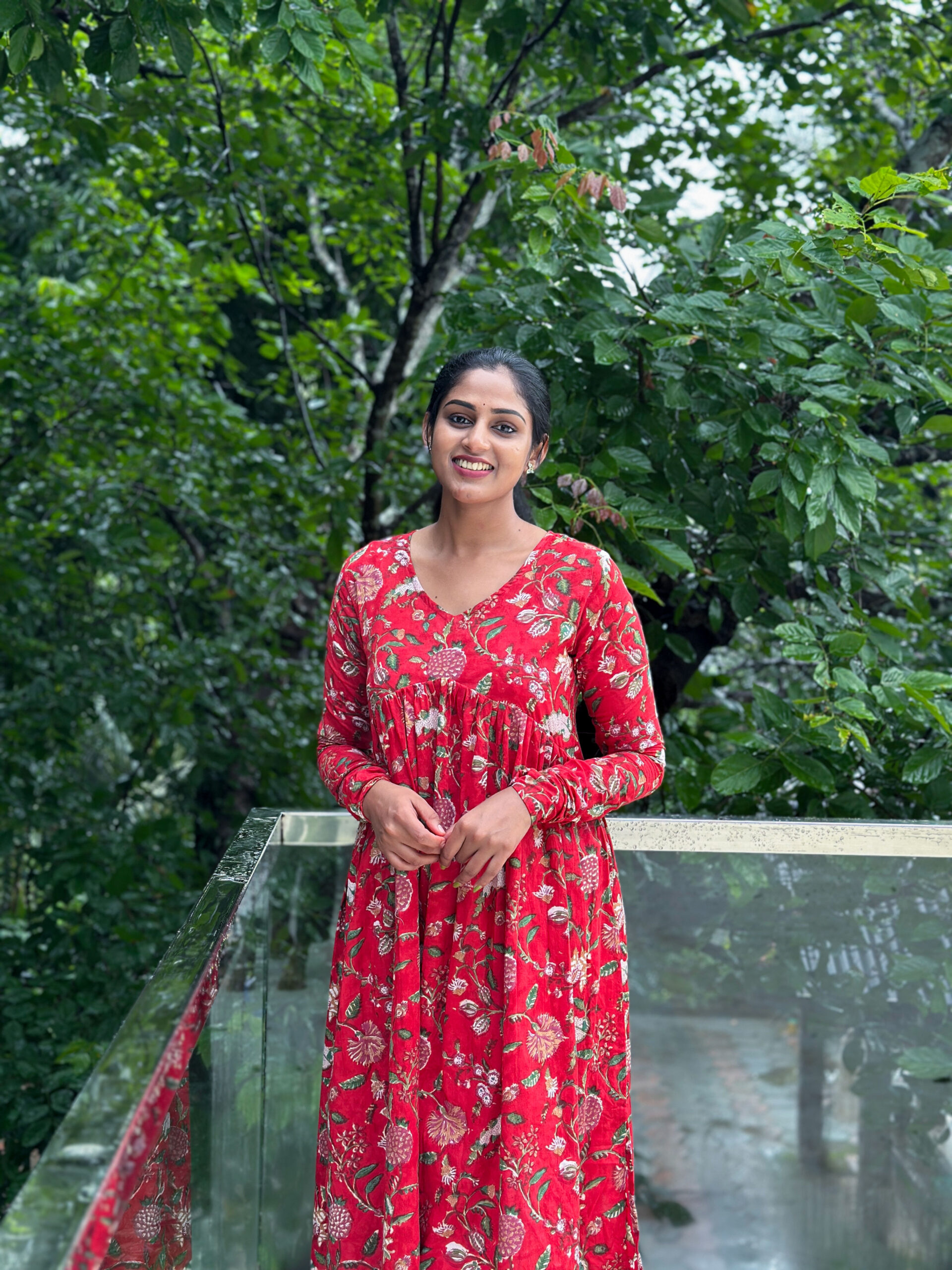 ziyana_thewestloom_redkurta4