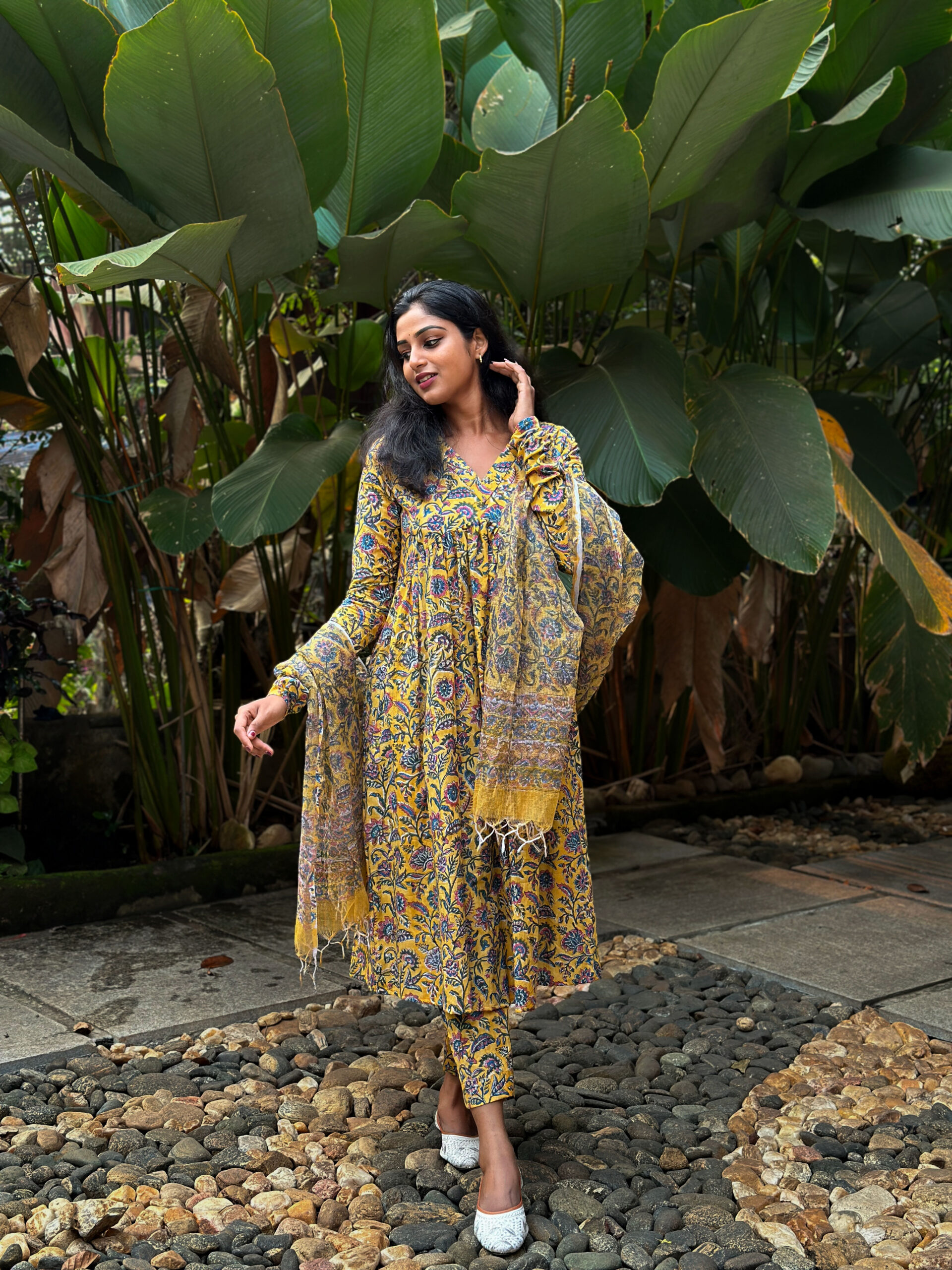 hamsika_yellow_aliacut_salwarset_thewestloom5