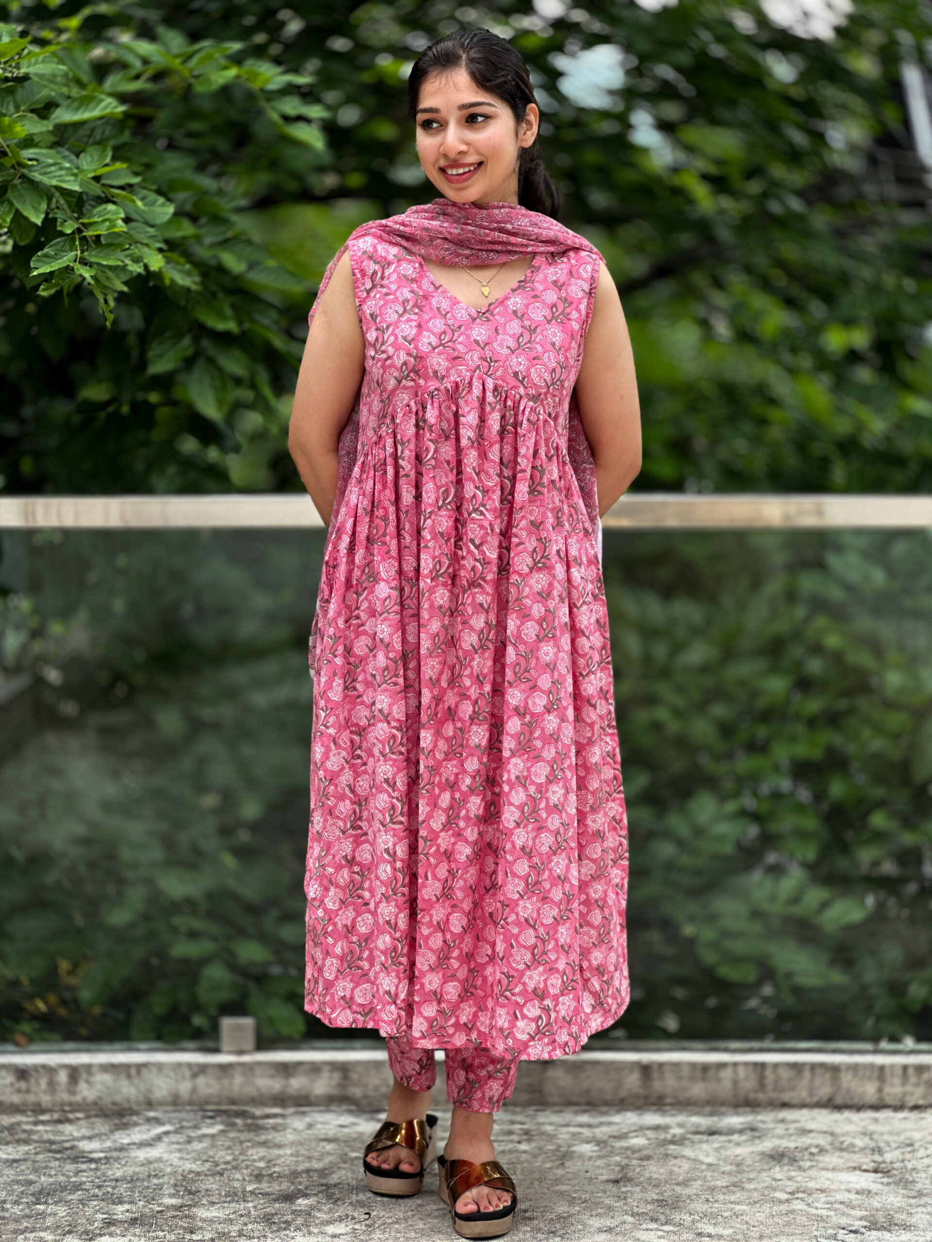 diljitha_thewestloom_pinksalwar_4