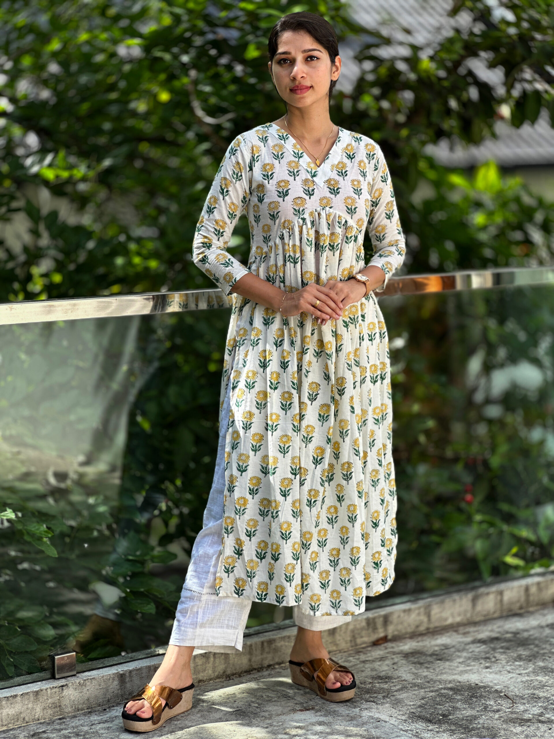 rebeena_whitekurta_thewestloom2