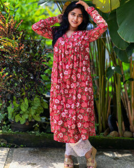Mihika_thewestloom_red_kurta_2