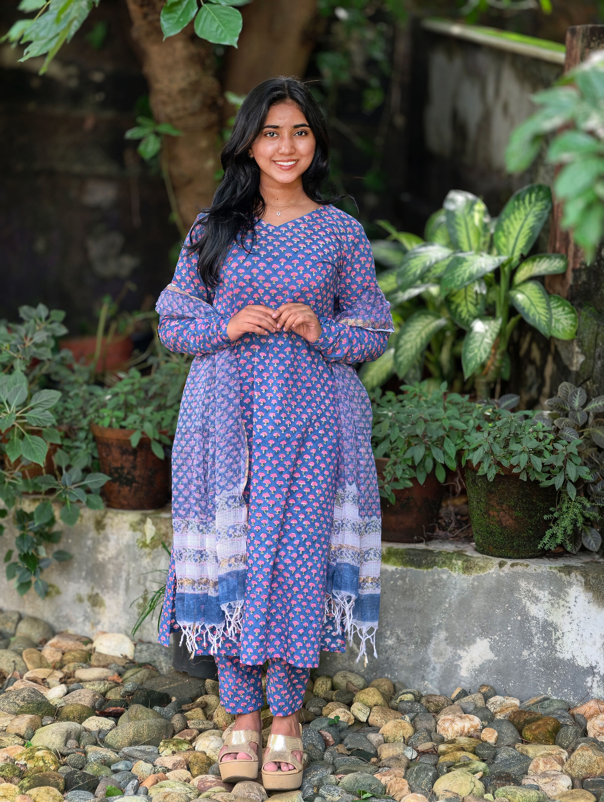 Pavani_thewestloom_bluesalwar_3