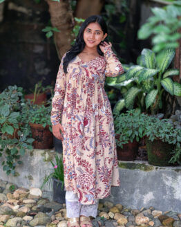 Rida_thewestloom_cream_kurta_1