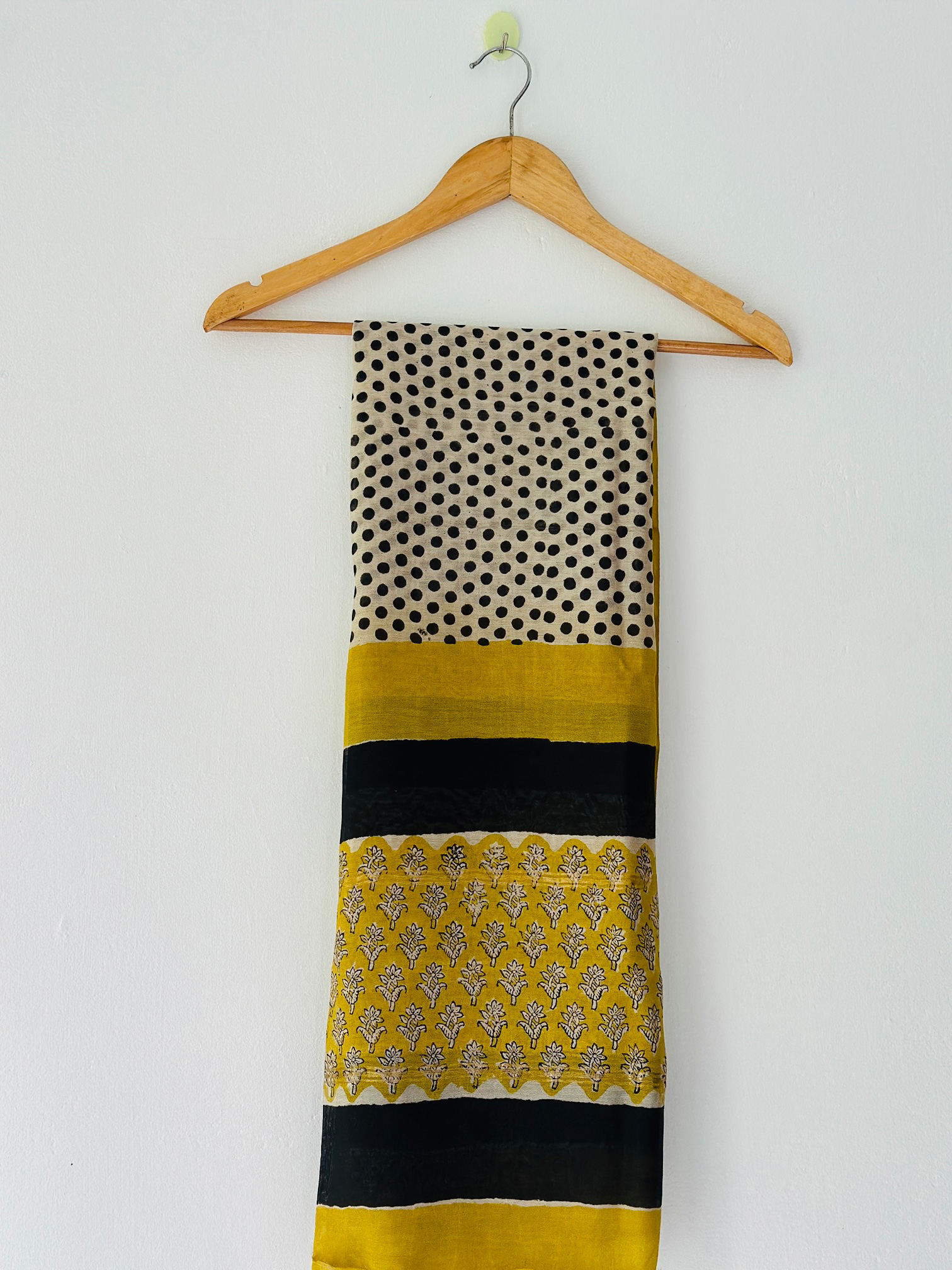 Omika_thewestloom_unstitched_2