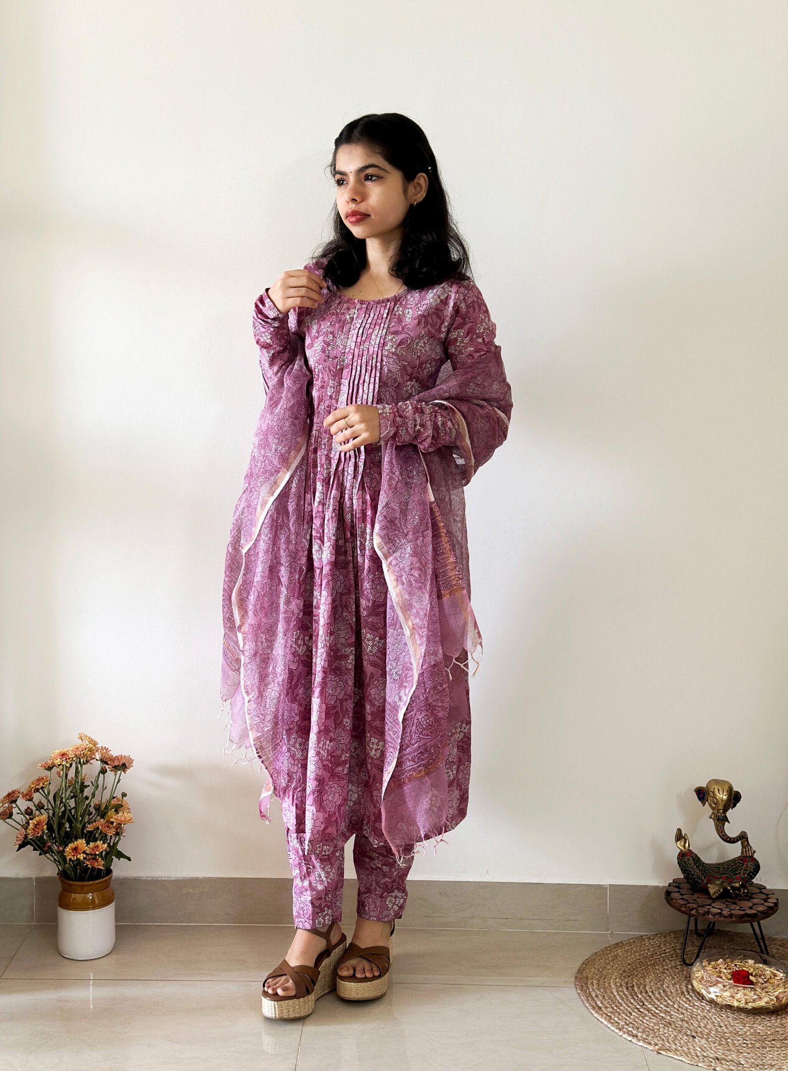 Gulzarr_thewestloom_pink_pintucksalwar_4